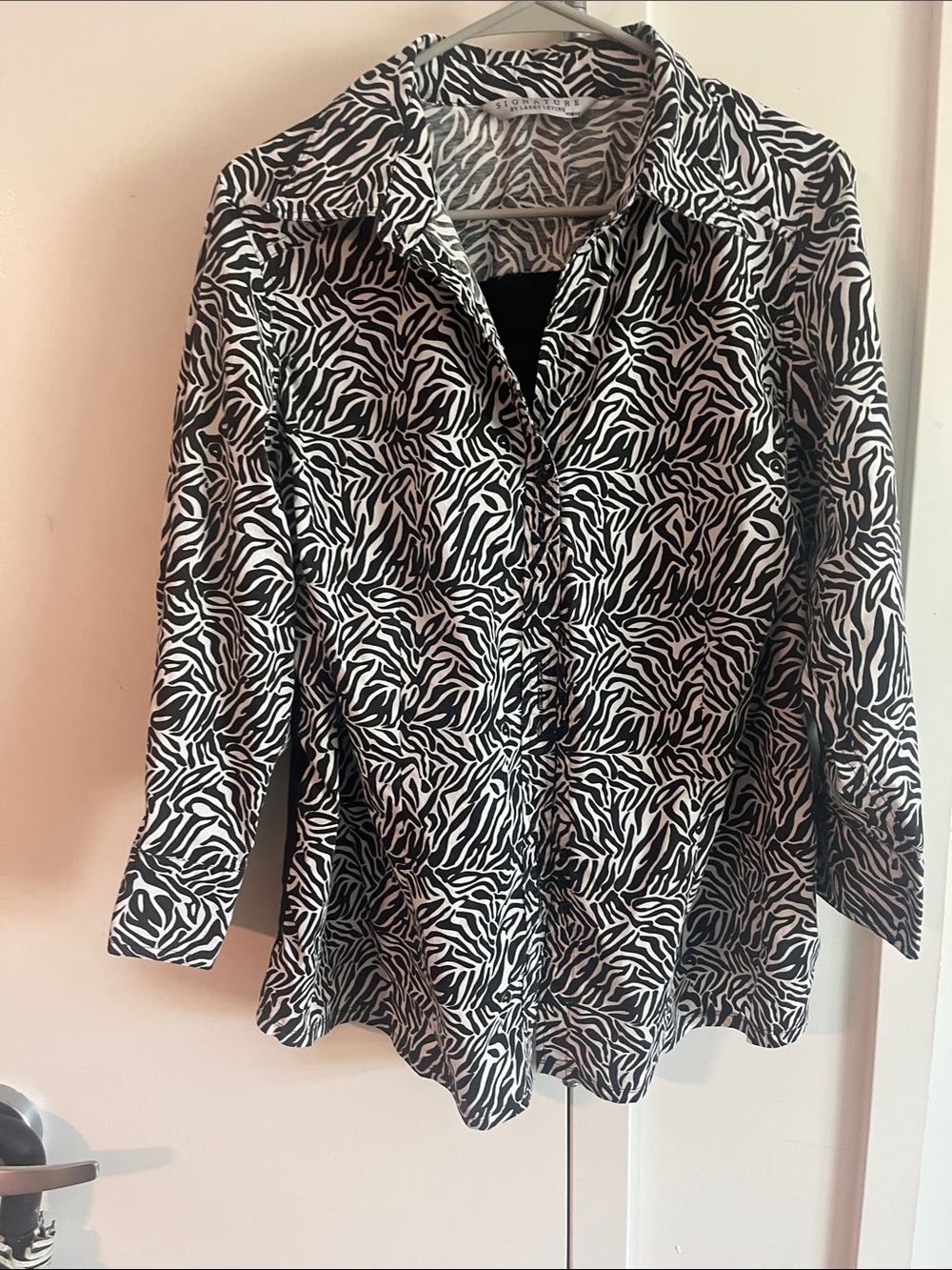 Larry Levine Black and White Zebra Print Button-Up Top